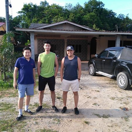 Homestay Jertih Besut Terengganu Екстер'єр фото